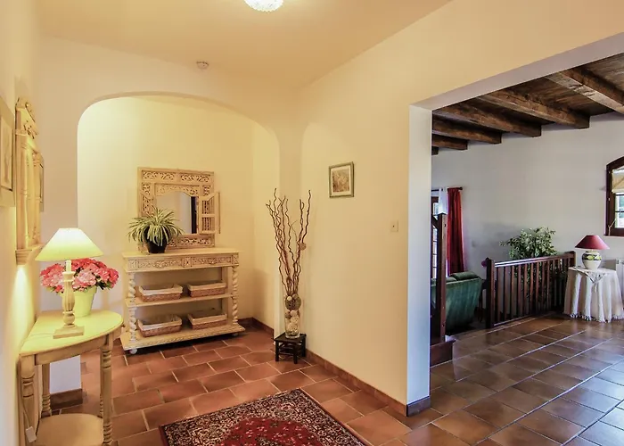 Villa Riverside Charm In Perigord Noir *