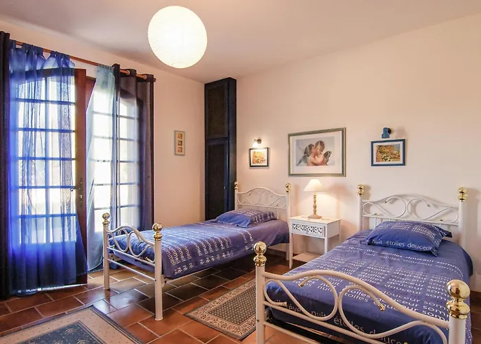 Riverside Charm In Perigord Noir