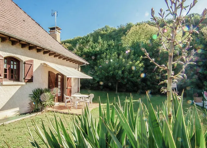 Villa Riverside Charm In Perigord Noir *